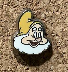 'Happy from Snow White and the Seven Dwarfs mini pin set #3 - DSUS'
