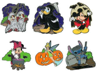 Ghoulish Graveyard Collectors Set