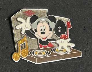 Click to view the Music Through Time Boxed Set - Mickey Only details