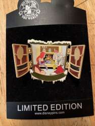 Disney Shopping Winter Windows 2007