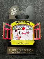 'WDW Winter Windows 2006 - Minnie Mouse and Snowman - WDW'
