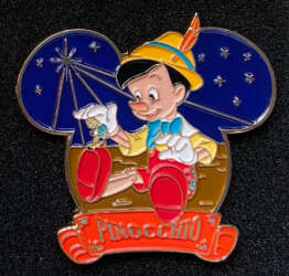 'The Bradford Exchange - Magical Moments of Disney Pin Collection Volume 2 - Pinocchio - DLIC'
