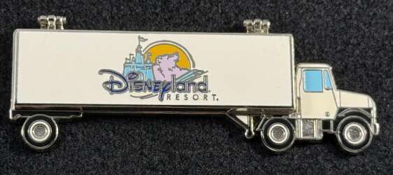 Click to view the Disneyland Resort Trailer- Mickey & Friends Hinge details
