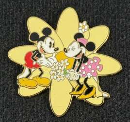 Click to view the Mickey and Minnie on Yellow Daisy details