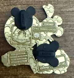 102839 - Disney Cruise Line Gold Atrium Statue Series - Disney Fantasy — Mademoiselle Minnie - Disney Cruise Line alternate image