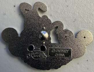 'Santa Pluto with Candy Cane - DLR'