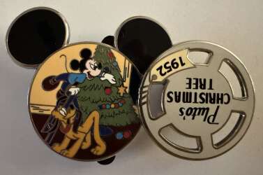 'Reel Characters - Pluto’s Christmas Tree - DLR'