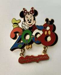 Click to view the Minnie Mouse Dangle - Walt Disney World details