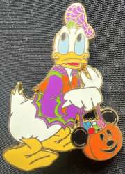 98811 - Halloween 2012 - Donald - Disneyland Resort Paris alternate image