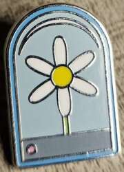 Click to view the Minnie's Flower - Standee Mini Mystery details
