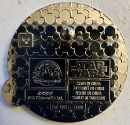 'Star Wars Galaxy&#039;s Edge - Black Spire Outpost - Rey and BB-8 - WDW'