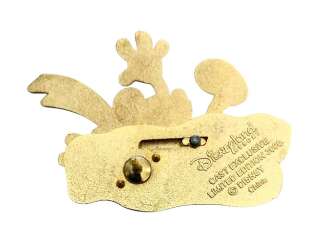 'Cast Exclusive - Mickey on a Sled - DLR'