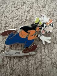 33495 - Goofy - Goofy Running - Walt Disney World alternate image