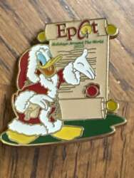 'EPCOT Holidays Around the World 2010 - France Storyteller - Pere Noel Donald - WDW'