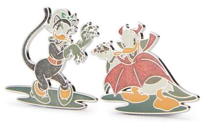 104666 - Mickey Mouse Family Halloween Collection - Devil Donald and Black Cat Daisy Set — Full Set alternate image