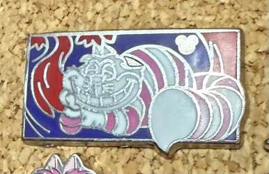 775 - DLR Hidden Mickey Series 2011: Alice in Wonderland Comic Panels - Cheshire Cat - Disneyland Resort alternate image