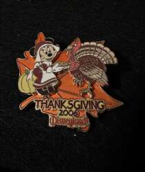 Happy Thanksgiving pin Minnie and Turkey 2006 DLR Disneyland