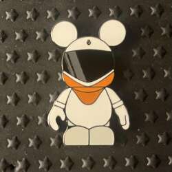 Vinylmation Mystery Pin Collection - Park #6