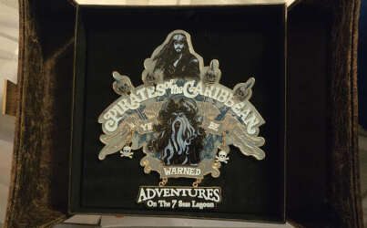 105639 - Adventures on the 7 Seas Lagoon - Captain Jack Sparrow Super Jumbo — Ye Be Warned - Walt Disney World alternate image