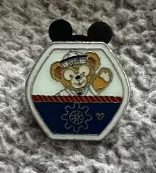 Click to view the Hidden Mickey pin/completer pin/Duffy bear details