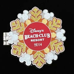 'Resort Holiday Collection 2014: Hinged Snowflakes - Beach Club — Minnie Mouse with Snowman - WDW'