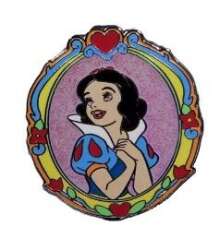 Click to view the Snow White Cameo GWP details