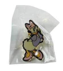 106295 - Pin Trading Tin - 3 Pin Set - Mickey Mouse, Daisy Duck and Pluto - Tokyo Disneyland Resort alternate image