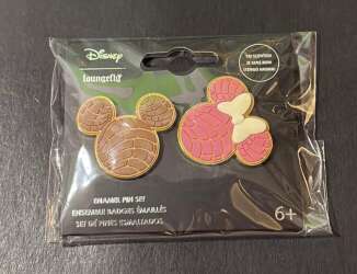 106297 - BoxLunch - Disney - Mickey and Minnie Mexican bread (Conchas) - Loungefly alternate image