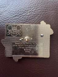 'Memories 2005 Collection - Pooh and Tigger - DLR'