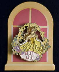 Miniso - Disney Princess Collection Glitter Metal Badge Mystery Box