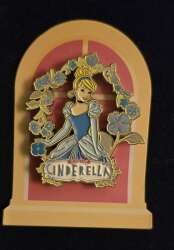 106995 - Miniso - Disney Princess Collection Glitter Metal Badge Mystery Box - Cinderella - Disney Licensed alternate image