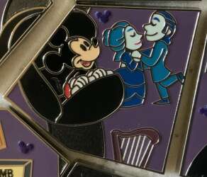 'Attraction Mystery Map Puzzles: Haunted Mansion (DLR) - Mickey and Ballroom Dancers - DLR'