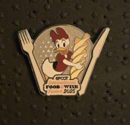 'EPCOT International Food &amp; Wine Festival 2025 - Mystery Collection - Daisy Duck - WDW'