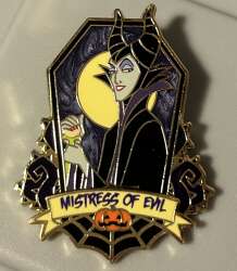 'Mysterious Monuments Series - Maleficent: Mistress of Evil - MLT'