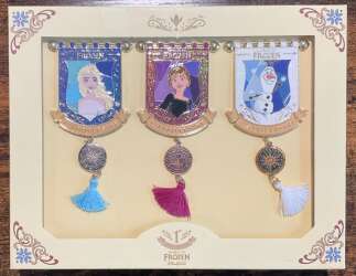 107745 - World of Frozen - Anna, Elsa and Olaf - Hong Kong Disneyland alternate image