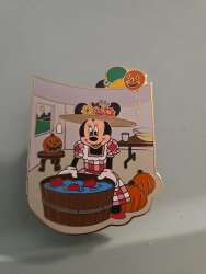 Minnie as Minnie Pearl Bobbing for Apples / Halloween 2006