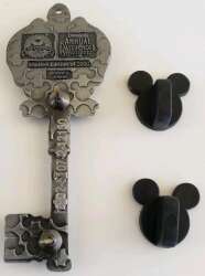 'Unlock the Magic of Disneyland - Annual Passholder Commemorative Collection - The Lost Keys — Haunted Mansion - DLR'