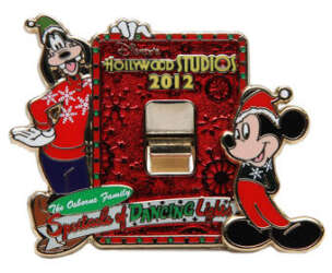 'Osborne Family Spectacle of Dancing Lights - Goofy and Mickey - WDW'