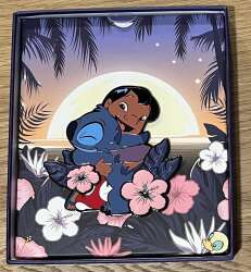 107925 - Loungefly - Collector Box - Lilo and Stitch Hugs - Loungefly alternate image