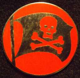 8476 - Park Icons Mini-Pin - Red Pirates of the Caribbean flag - Walt Disney World alternate image