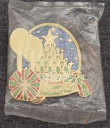 108545 - Candlelight Processional at EPCOT - Cast Member Gifts - 2009 Candlelight Cast - Choir Tree - Walt Disney World alternate image