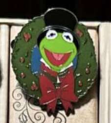 108777 - The Muppet Christmas Carol 24-Day Advent Calendar - Kermit as Bob Cratchit - Disney Store US alternate image