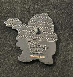 'Hot Topic - Lilo &amp; Stitch - Stitch In A Robe Holding Scrump - LFLY'