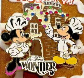 Disney Wonder — Mickey and Minnie Gingerbread House