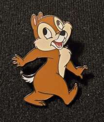 Disneyland Paris 2025 Pin Trading Starter Set