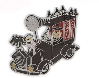 'Nightmare Before Christmas 30th Anniversary - Mayor &amp; Mummy Driving a Hearse - MLT'