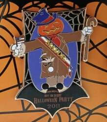 'Mickey's Not So Scary Halloween Party (MNSSHP) 2011 - Main Street Mayor Scarecrow - WDW'