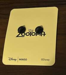 110820 - Zootopia Collection Arm-Badge Metal Badge Surprise Box - Nick Wilde Shrugging - Disney Licensed alternate image