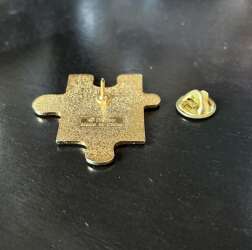 111168 - Angry Donald Duck - Turquoise piece of puzzle alternate image