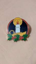 111246 - It's a small world holiday mystery collection 2025 - Candle alternate image